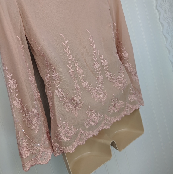 VTG The Limited Embroidered Gauze Mock Neck Top S - Picture 8 of 14